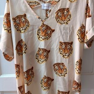 Adrienne Tiger Top size Small
